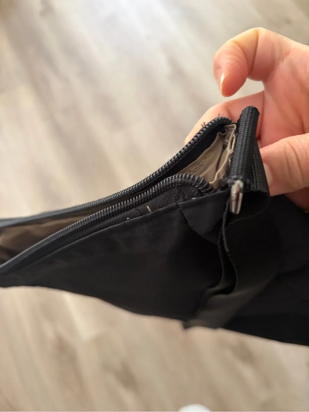 Baggallini Black Crossbody Shoulder Bag Everyday Travel Carry - Picture 9 of 10